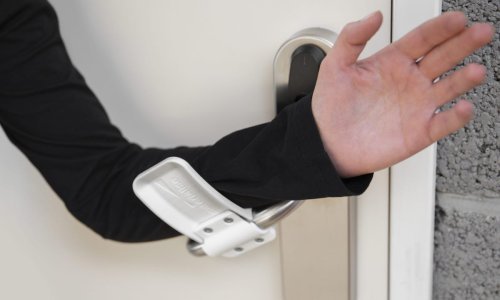 Ovo je kvaka koju ne morate dirati rukama, a možete je i sami isprintati