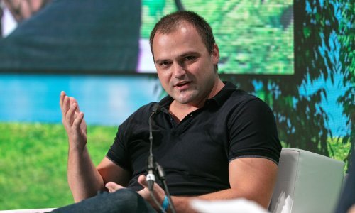 Preko 1500 književnika, prevoditelja i ilustratora dobit će honorare od javne posudbe za 2017., najposuđivaniji Kristian Novak