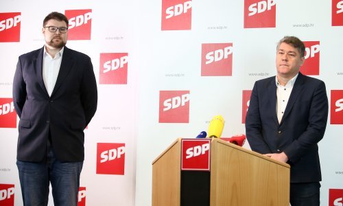 SDP predlaže jednogodišnji moratorij na otplatu kredita