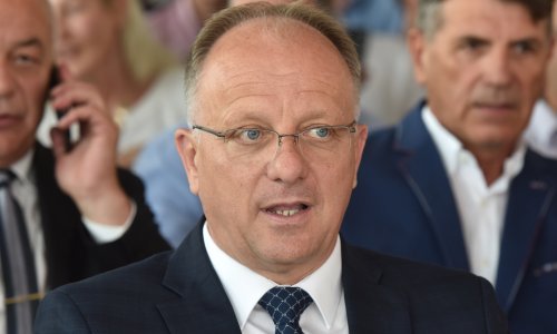 Gradonačelnik Dabo: I Novljanka se zarazila na letu iz Turske