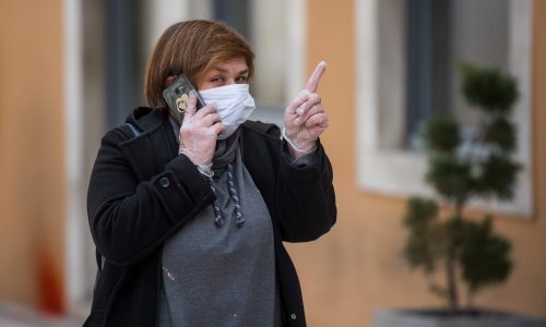Britanci razmišljaju o aplikaciji koja bi vas upozorila ako ste došli u kontakt sa zaraženom osobom