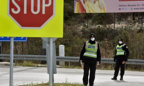 Dvoje Istrana u policiji; poticali 'na obračun s virusom' i predstavljali se kao liječnici te širili lažne vijesti