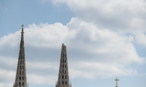 Katedrala ostaje i bez vrha drugog tornja: Južni je srušen, a sjeverni nije stabilan