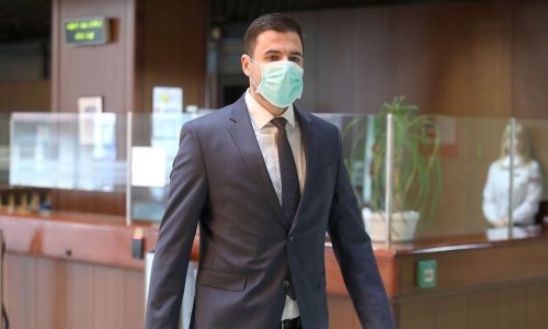 Sabor nastavio s radom, Bernardić poručio: Dnevni red je kamilica, a Hrvatska je u izvanrednom stanju