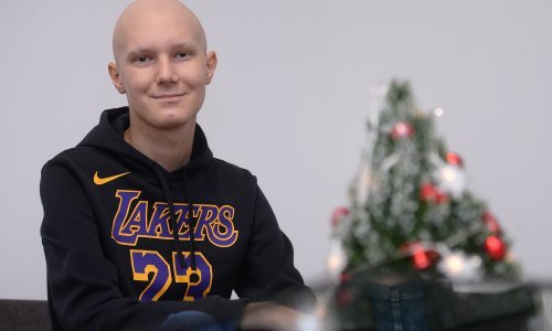 Preminuo mladić kojem su prijatelji za Božić pjevali ispod prozora dječje Onkologije u Zagrebu