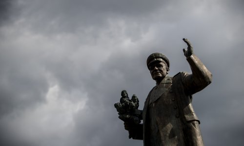 Česi uklonili spomenik Konjevu, ali ga nisu rastalili ni minirali jer na njemu planiraju zarađivati