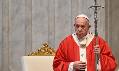 Vatikan nakon kritika objasnio uredbu 'Bez cjepiva, bez posla'