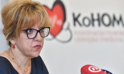 Potresno pismo liječnice obiteljske medicine: Za Boga miloga, pa gdje bismo bili? Pa na svojem radnom mjestu, dok su mnogi kod kuće, kontroliraju nas od kuće, špotaju nas