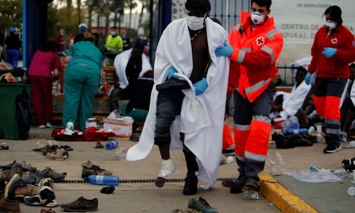 Afrički migranti u Melilli nasrnuli na ogradu, 53 ušlo u Španjolsku