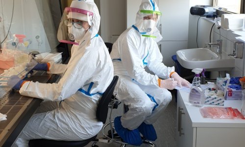 Novi laboratorij za kliničku mikrobiologiju KBC-a Osijek u rekordnom roku postao centar za testiranje na COVID-19