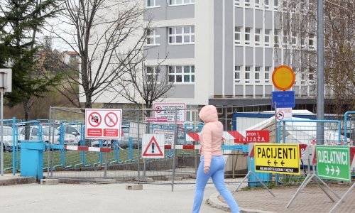 U Karlovcu operiran pacijent zaražen koronavirusom