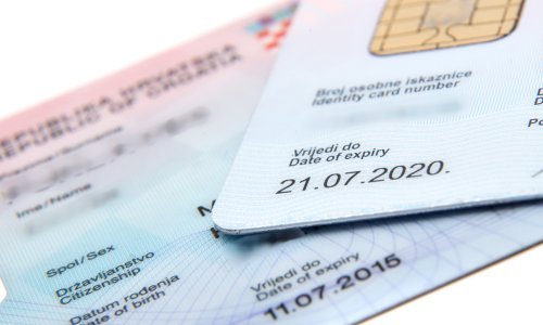 MUP: Narednih dana obavijesti o terminima uručenja isprava