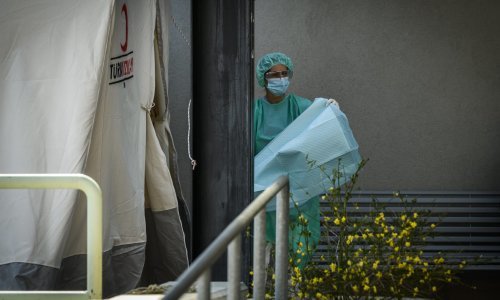 Istraga u splitskom Domu za starije i nemoćne, državno odvjetništvo poslalo policiju; zaražen i sin Aleksandra Vučića