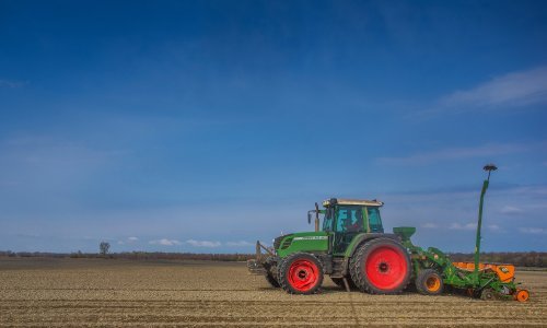 Poginuo pod traktorskom cisternom u Bestrmi