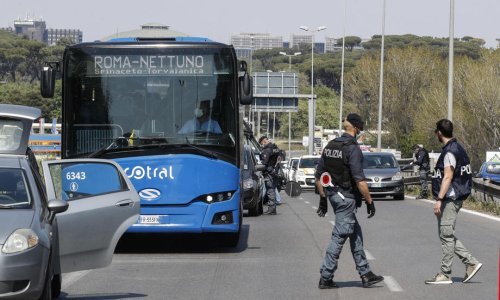 Italija bilježi najmanji broj mrtvih u posljednja 24 dana; u utorak otvaraju knjižare i trgovine za djecu