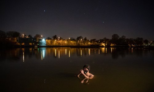 Nudizam dozvoljen u Češkoj, ali samo sa zaštitnim maskama