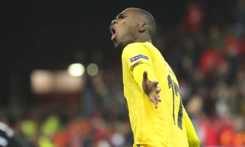 Ljudi oko njega umiru, a mladi nogometaš napravio roštilj te poslije kazne svojom izjavom još više šokirao javnost