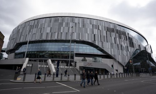 Bogati nogometni velikan želio izmusti novce od države pa se nakon kritika navijača predomislio: Sada će biti ponosni na klub