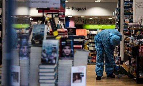 Zemlje polako ukidaju ograničenja: U Italiji proradile knjižare i dućani s opremom za bebe