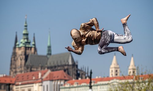 Česi kreću u postepeno otvaranje trgovina i restorana