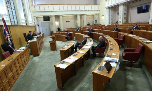 'Umjesto Davora Božinovića Stožer bi trebao voditi ministar financija Zdravko Marić'