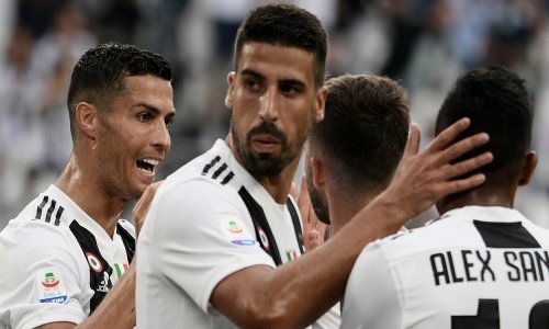 Veznjak Juventusa u tajnoj vezi sa zvijezdom Bayerna; nitko ne razumije zašto taje svoju sreću...