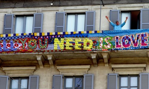 Bolje dva metra razmaka, nego dva metra pod zemljom: Kako ćemo pobijediti koronu i pritom se još dobro nasmijati