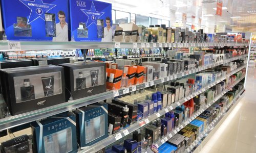 Dolijala trojka koja je u Samoboru 'operirala' po parfumerijama; ukrali parfeme vrijedne 5200 kuna