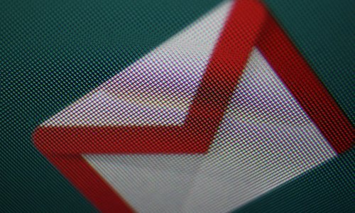 Želite zatamniti Gmail ili ga ukrasiti svojom slikom? Znamo kako ćete to učiniti