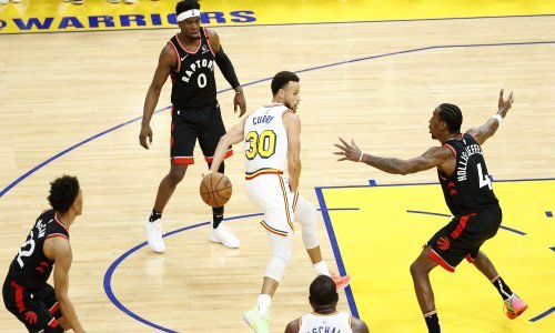 NBA igrači uživaju u luksuzu: ne igraju još od ožujka, a prvu umanjenu plaću dobit će tek za svibanj