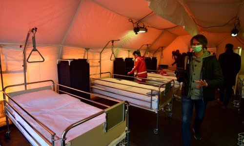 U Sloveniji 90 posto javnih službenika dobit će dodatke na plaću zbog epidemije