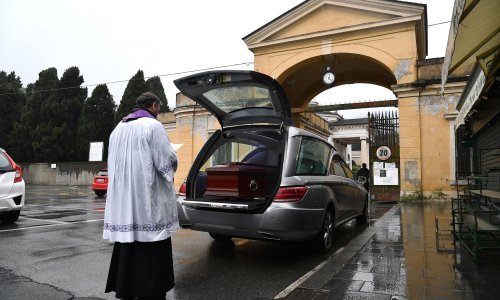 Italija treća zemlja s više od 30.000 mrtvih od covida-19