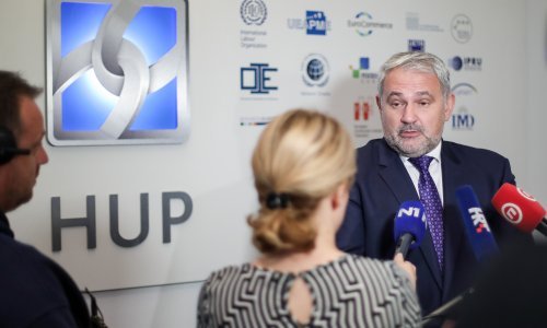 'Sve oglasne budžete u cijelosti usmjerite na lokalne medije i reklamne agencije. Pomognite im!'