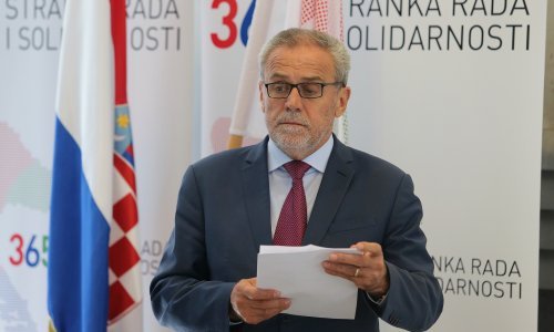 Bandić poručio da je njegova stranka prešla s riječi na djela: Članarine daju u fond solidarnosti, odriču se pola plaće