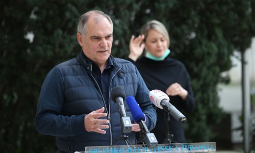 Hrvatska udruga ugovornih ordinacija zbog širenja zaraze u domovima prijavila župana Bobana i ravnatelja županijskog Doma za starije Ivana Škaričića