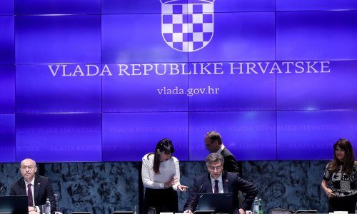 Sve mjere na jednom mjestu: Pažljivo pročitajte otkad i kako rade trgovine, šoping centri, kafići, frizeri...
