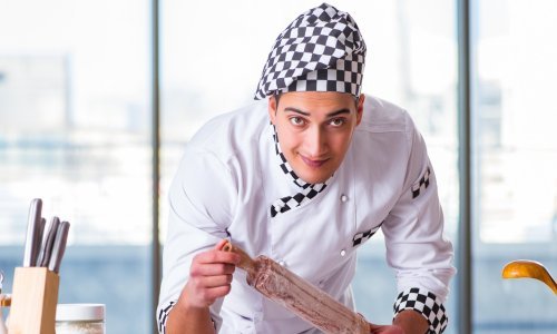 Kreativni muškarac pohađao internetski tečaj pečenja kolača – dok ga nisu izbacili!