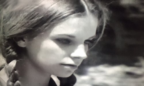 Prepoznajete li našu slavnu glumicu?