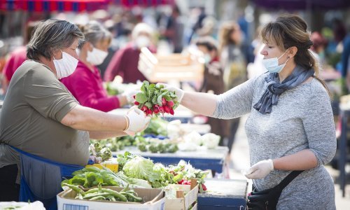 U svijetu 3.050.308 zaraženih, u Rusiji dnevni rekord