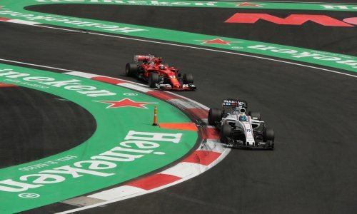 Bivši svjetski prvak u Formuli 1 u potpunosti iskren: Vožnja pravom stazom je muška stvar, a ovo sada samo gubitak vremena