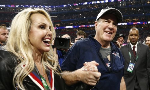 Fanovi NFL-a u ekstazi zbog snimke trenera hrvatskih korijena Billa Belichicka i njegovog psa haskija za vrijeme drafta