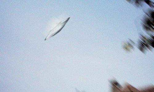 Posjetitelji iz svemira ili...? Pentagon službeno objavio tri videosnimke susreta s NLO-om