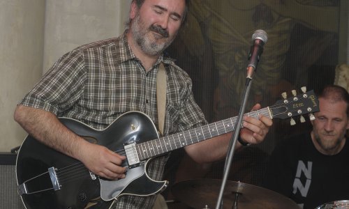 [VIDEO] Članovi Elvis Stanić Group pozitivnom energijom i optimizmom odlučili pobijediti pandemiju