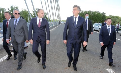 Potpisan ugovor o nastavku izgradnje autoceste A5 na 5C koridoru vrijedan 443 milijuna kuna