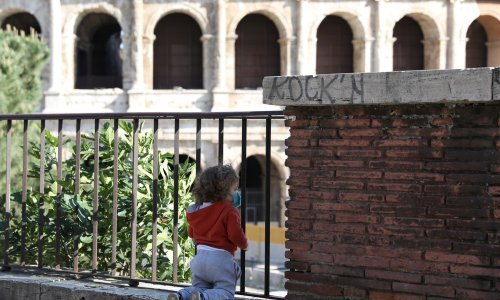 Briga o djeci slaba točka talijanske strategije protiv koronavirusa: 'U nevolji sam do grla'