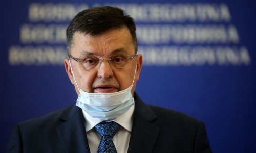 Nemoćno Sarajevo: I u pandemiji svaki entitet svoju politiku vodi