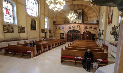 Hrvatska biskupska konferencija uputila pismo svećenicima i vjernicima o održavanju misa u vrijeme epidemije