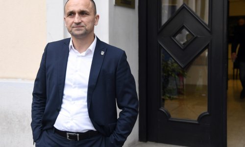 Anušić: To što je Milanović napravio je sramotno, ako nije  imao namjeru odati počast onda nije trebao dolaziti