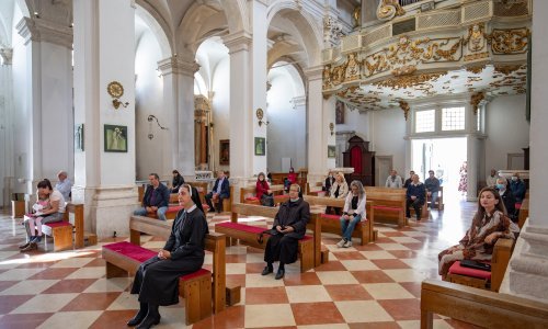 Crkve ponovno otvorene za mise, evo kako je to izgledalo diljem Hrvatske