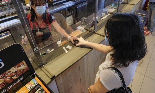 Prvi put nakon devet tjedana Talijani napokon smiju malo prošetati